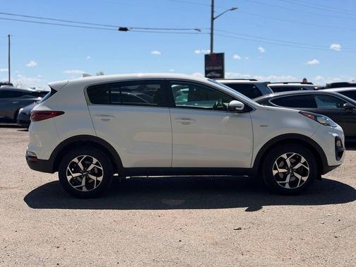 Clear White 2020 Kia Sportage LX