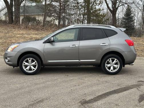 2011 Nissan Rogue SV