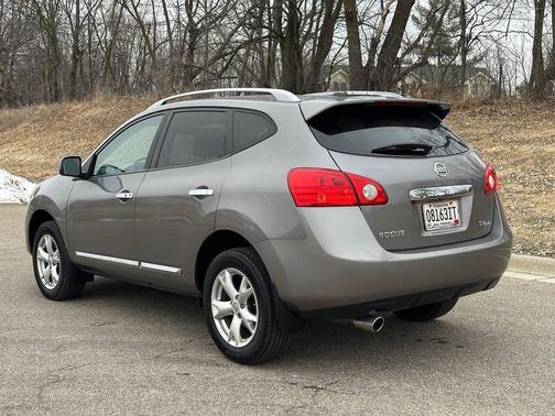 2011 Nissan Rogue SV