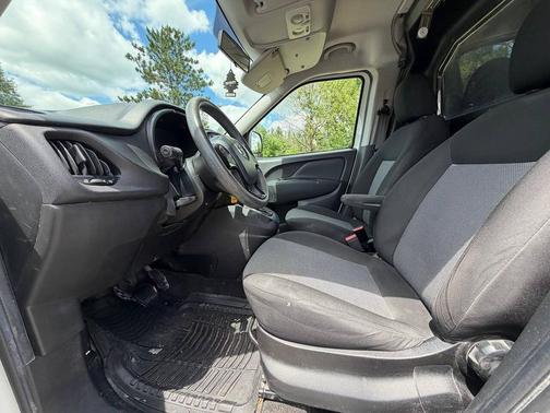 Bright White Clear Coat 2020 RAM ProMaster City Tradesman