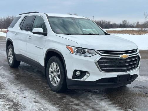 2021 Chevrolet Traverse LT Cloth
