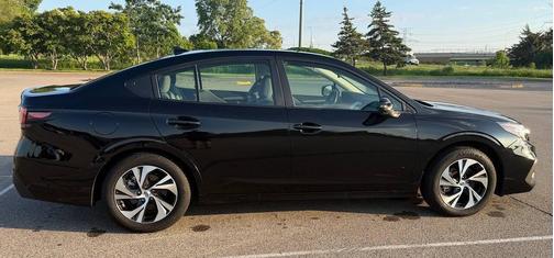 Crystal Black Silica 2025 Subaru Legacy Premium
