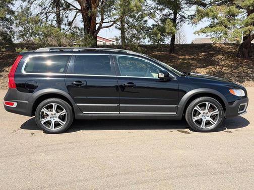 2012 Volvo XC70 T6 Premier Plus