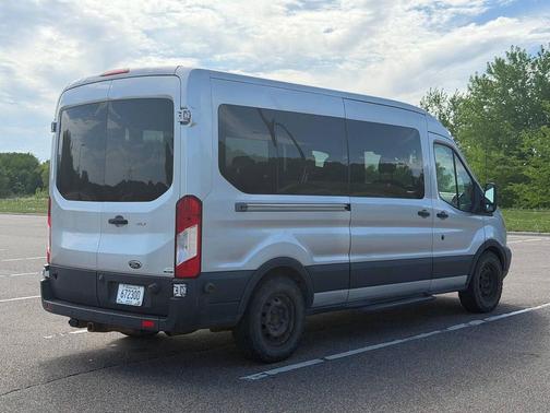 Oxford White 2015 Ford Transit-350 XLT