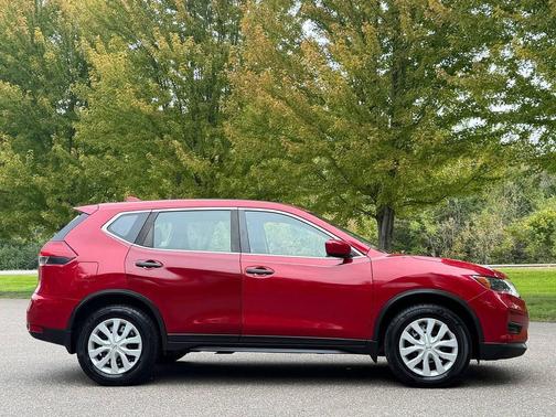 Palatial Ruby 2017 Nissan Rogue SL
