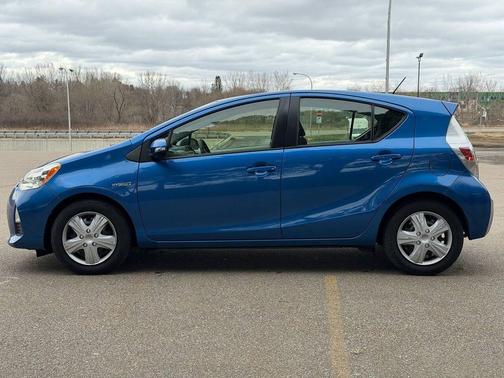 Blue Streak Metallic 2013 Toyota Prius c Two