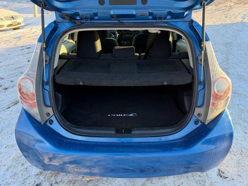 2013 Toyota Prius c Two