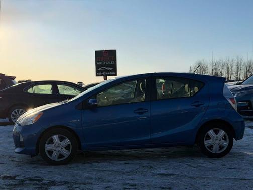 2013 Toyota Prius c Two