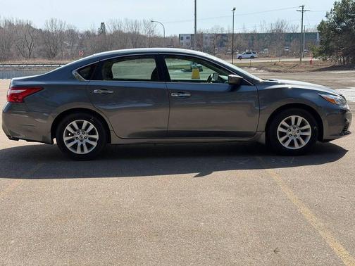 Brilliant Silver 2016 Nissan Altima 2.5 S