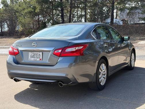 Brilliant Silver 2016 Nissan Altima 2.5 S