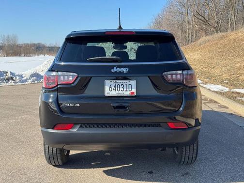 2022 Jeep Compass Sport