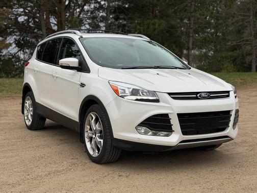 White Platinum Metallic Tri-Coat 2016 Ford Escape Titanium