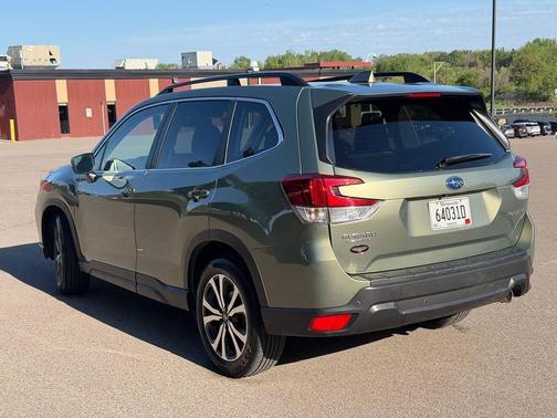 Jasper Green Metallic 2020 Subaru Forester Limited