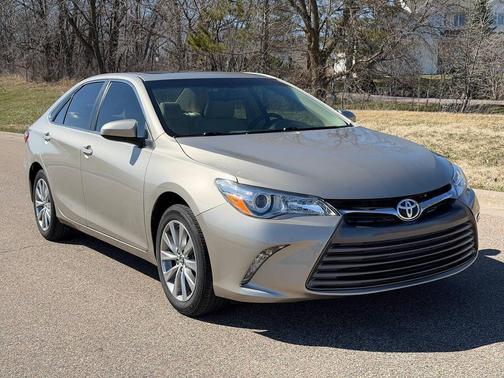 2017 Toyota Camry XLE