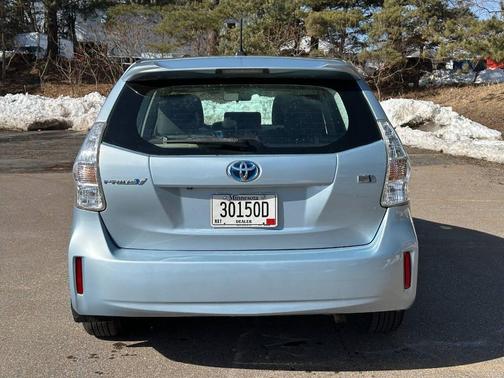 2013 Toyota Prius v Three