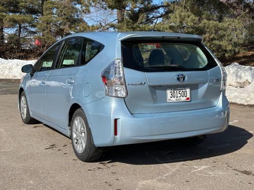 2013 Toyota Prius v Three