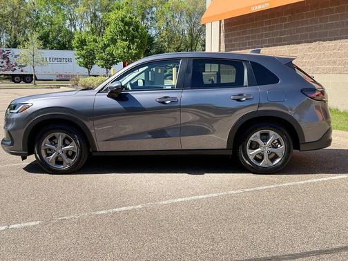 Modern Steel Metallic 2026 Honda HR-V LX