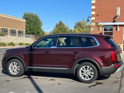 2020 Kia Telluride LX