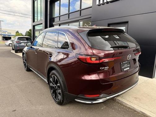 2024 Mazda CX-90 PHEV Premium Plus