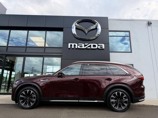 2024 Mazda CX-90 PHEV Premium Plus