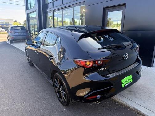 2022 Mazda Mazda3 FWD w/Premium Package