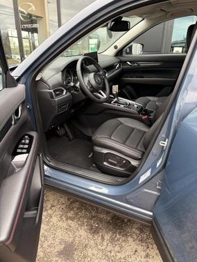 2025 Mazda CX-5 Carbon Edition