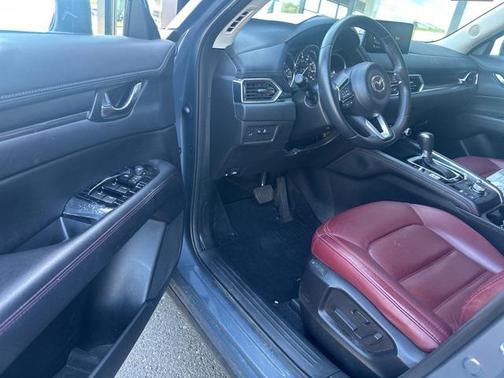 2022 Mazda CX-5 Carbon Edition
