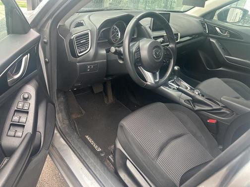 2015 Mazda Mazda3 i Touring