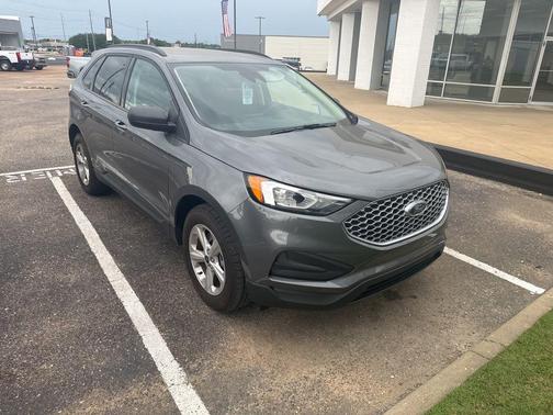 Carbonized Gray Metallic 2024 Ford Edge SE