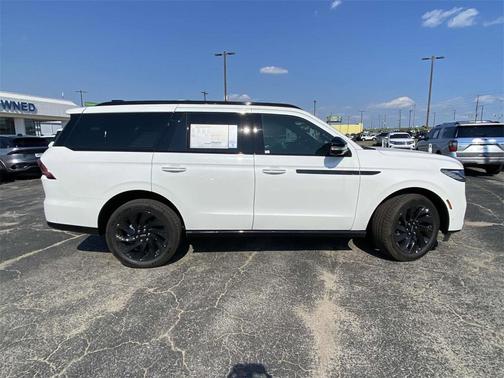 2025 Lincoln Navigator Reserve