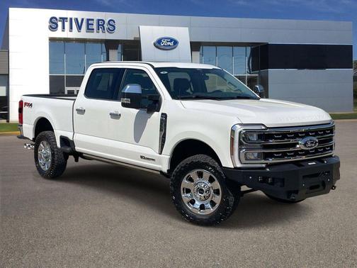 Star White Metallic Tri-Coat 2025 Ford F-350 Lariat