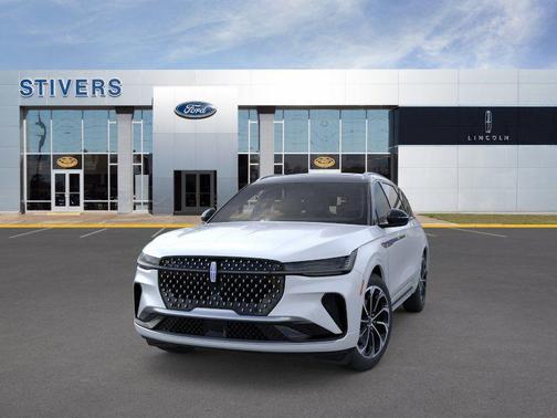 White Platinum Metallic Tri-Coat 2026 Lincoln Nautilus Reserve