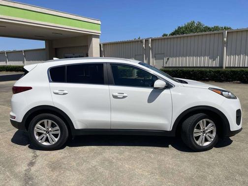 Clear White 2019 Kia Sportage LX