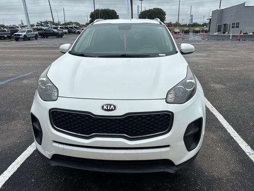 Clear White 2019 Kia Sportage LX
