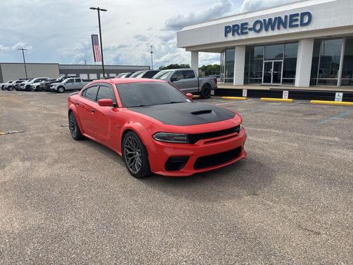 Go Mango 2021 Dodge Charger R/T Scat Pack