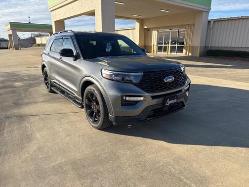 2023 Ford Explorer ST-Line