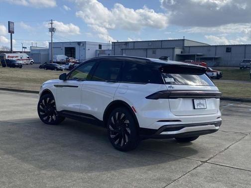 2025 Lincoln Nautilus Reserve