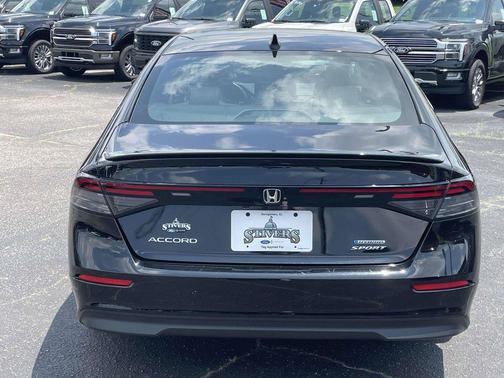 Crystal Black Pearl 2025 Honda Accord Hybrid Sport