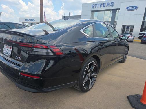 Crystal Black Pearl 2025 Honda Accord Hybrid Sport