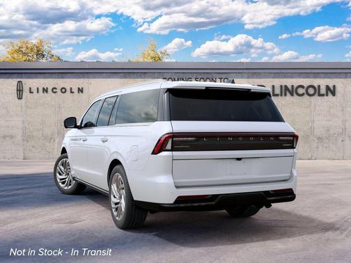 Pristine White Metallic Tri-Coat 2027 Lincoln Navigator Reserve
