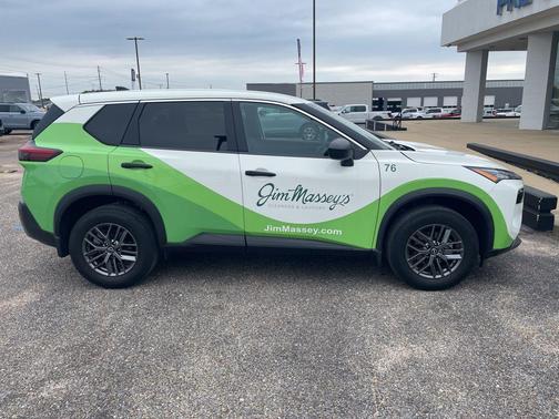 Glacier White 2023 Nissan Rogue S