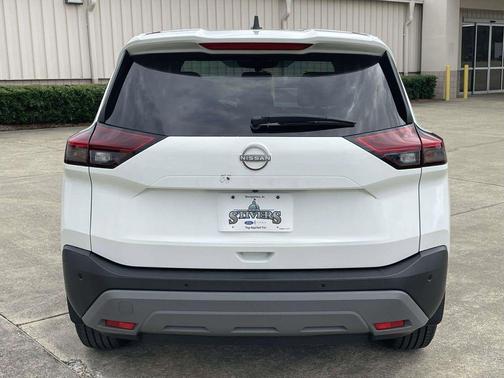 Glacier White 2023 Nissan Rogue S