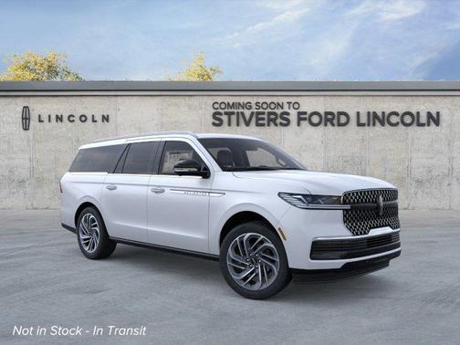 Star White Metallic Tri-Coat 2026 Lincoln Navigator Reserve