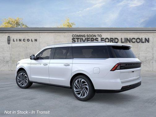Star White Metallic Tri-Coat 2026 Lincoln Navigator Reserve