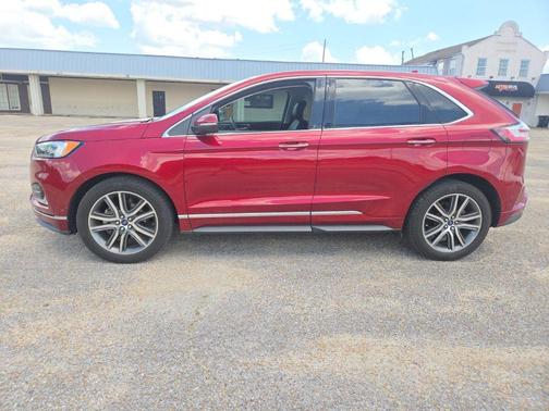 Ruby Red Metallic Tinted Clearcoat 2019 Ford Edge Titanium