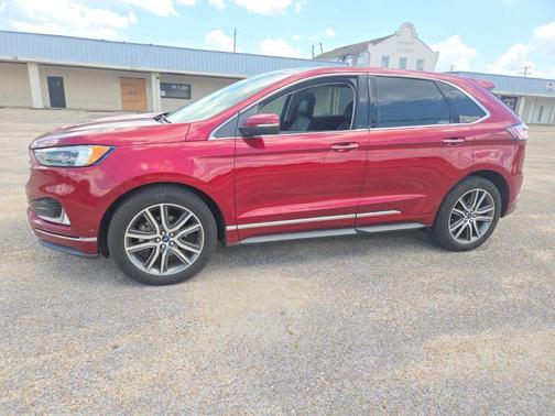 Ruby Red Metallic Tinted Clearcoat 2019 Ford Edge Titanium