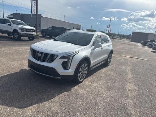 Crystal White Tricoat 2019 Cadillac XT4 Premium Luxury