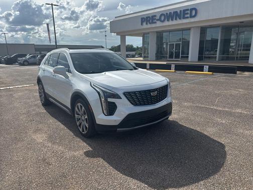 Crystal White Tricoat 2019 Cadillac XT4 Premium Luxury