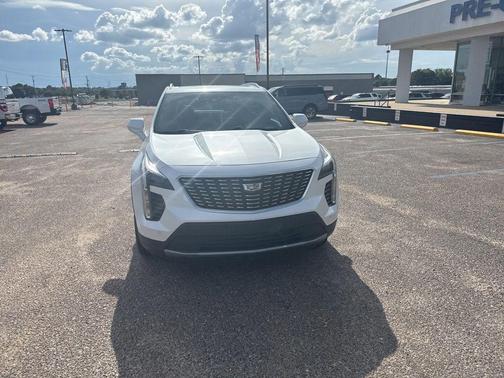Crystal White Tricoat 2019 Cadillac XT4 Premium Luxury