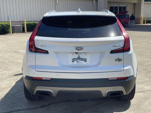 Crystal White Tricoat 2019 Cadillac XT4 Premium Luxury
